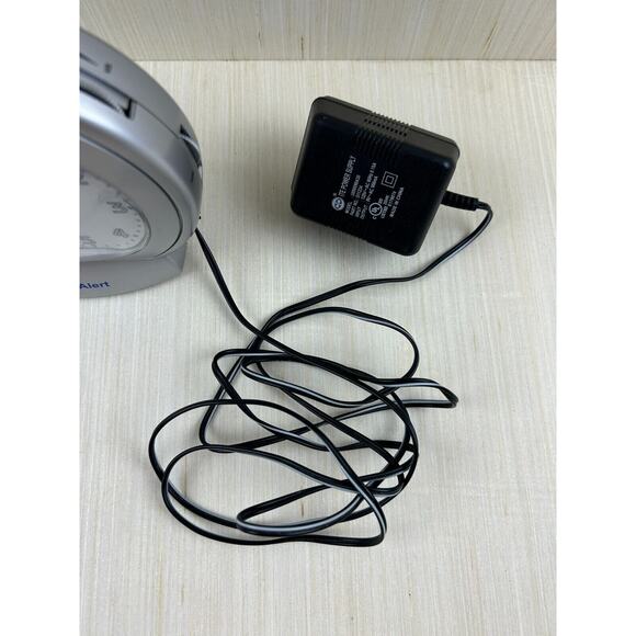 Sonic Alert Analog Alarm Clock with Bed Vibrator‎ Sonic Boom LED WORKING - Picture 10 of 11